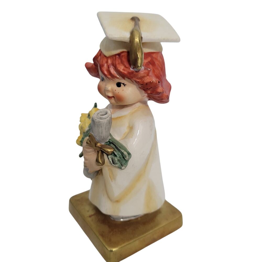 Vintage 1970 Goebel Graduation Figurine In Cap & Gown with Diploma  1926-1TClo - Picture 3 of 7